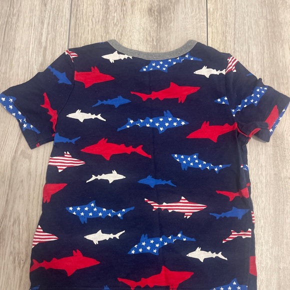 Old Navy Boys 4t Patriotic Shark Shirt - Picture 2 of 3